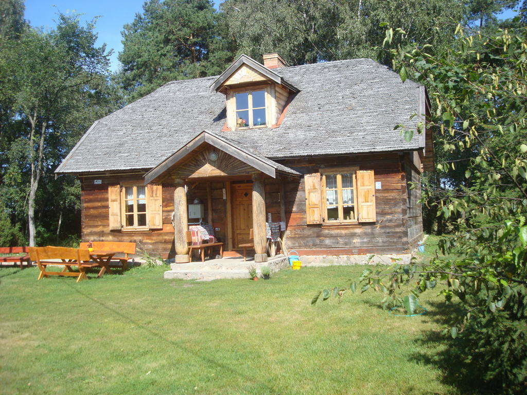 Chata Kurpiowska Nowogród Exteriör bild
